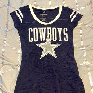 Small Dallas cowboys t
